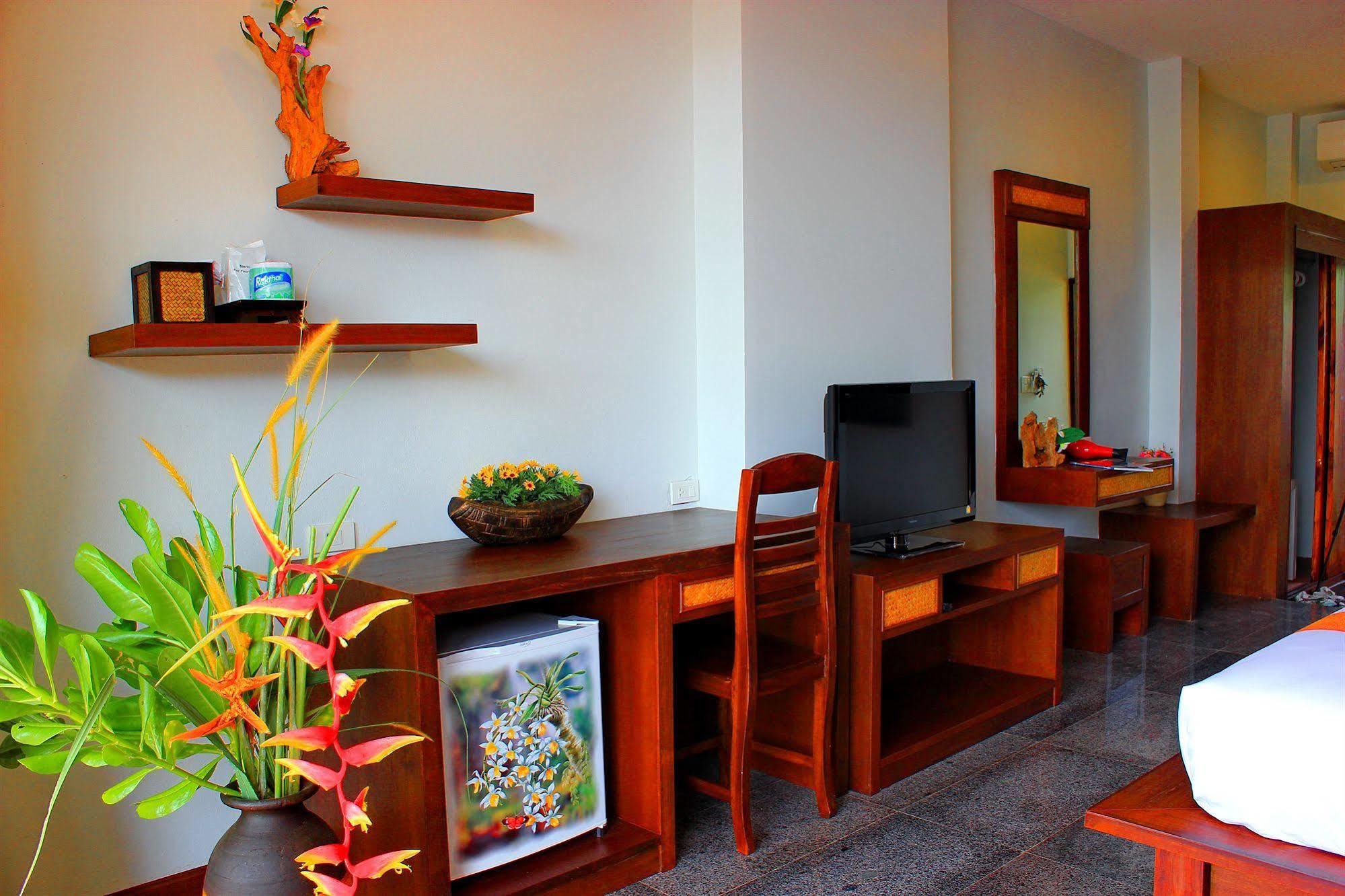 Peace Paradise Beach Ko Lanta Exterior foto