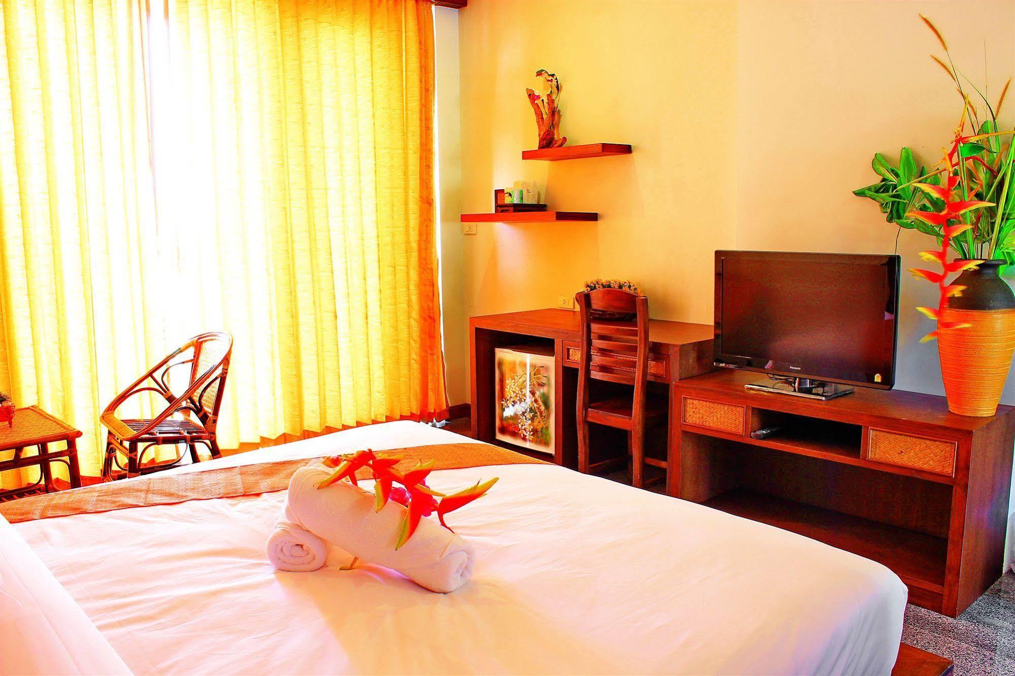 Peace Paradise Beach Ko Lanta Exterior foto